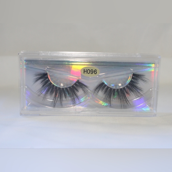 Lush27 False Lashes- H096 - Picture 2 of 3